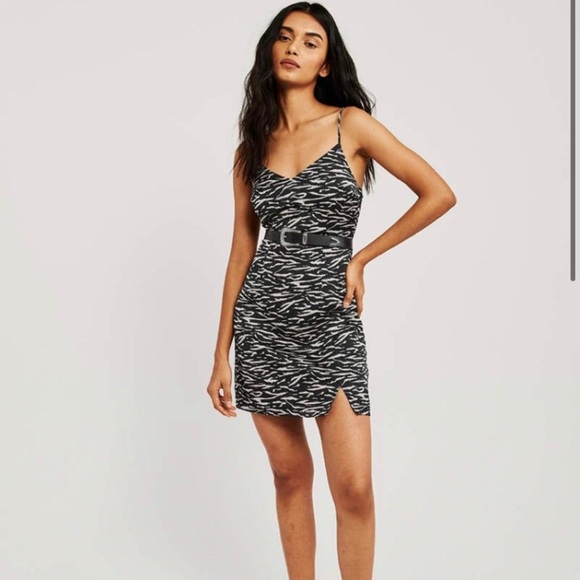 NWT Abercrombie and Fitch Zebra Cami Slip Dress Sz - Picture 12 of 12